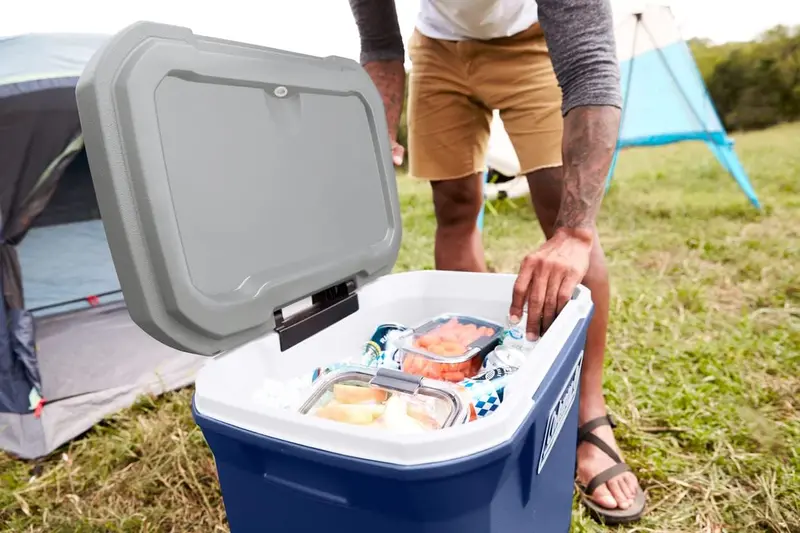Coleman 100-Quart Wheeled Hard-Sided Cooler – Leakproof Insulated Design with Up to 5 Days of Ice Retention